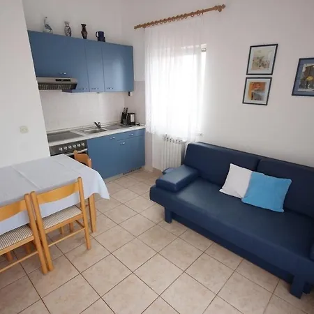 By The Sea - 18514 Apartman *